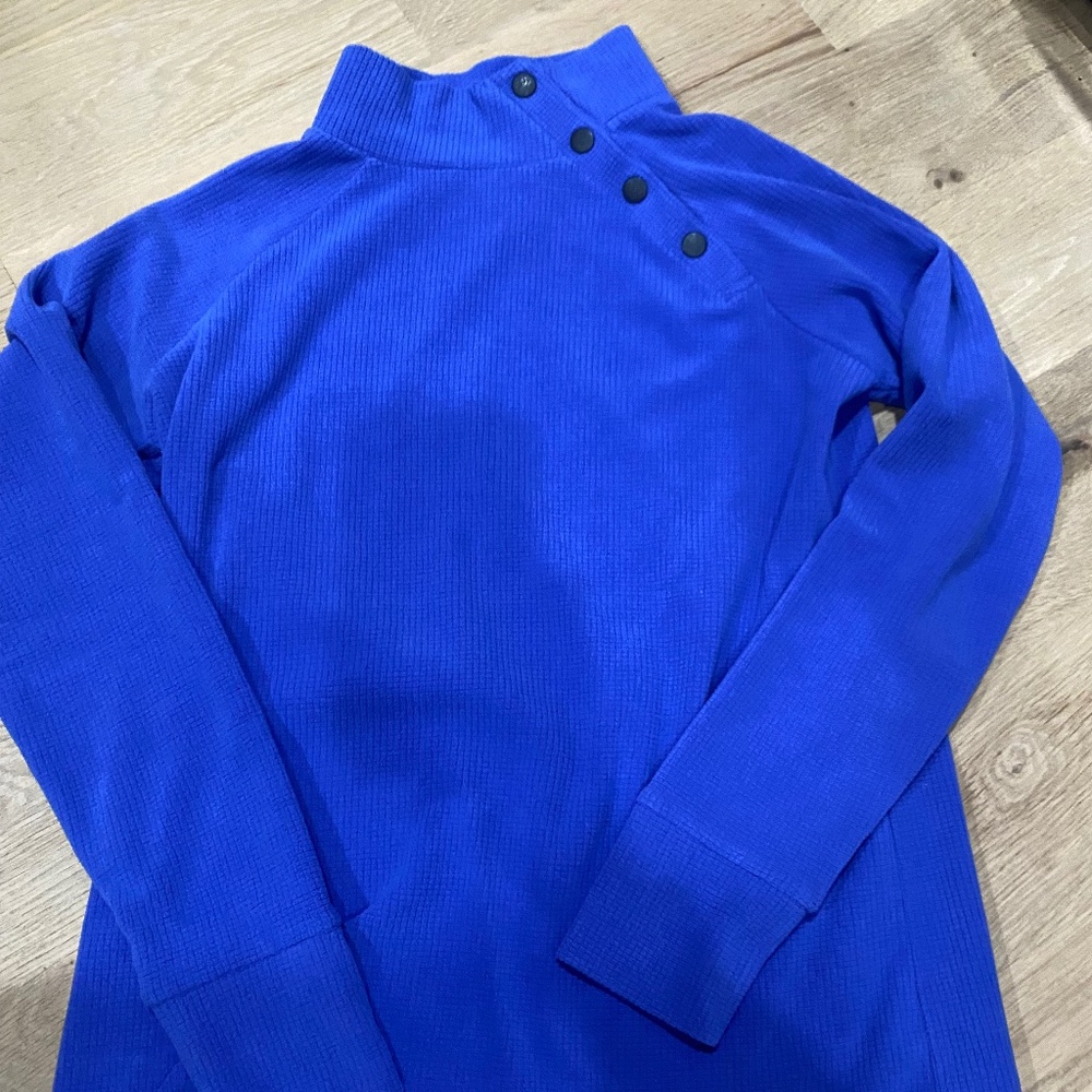 Mock Neck Long Sleeve - M